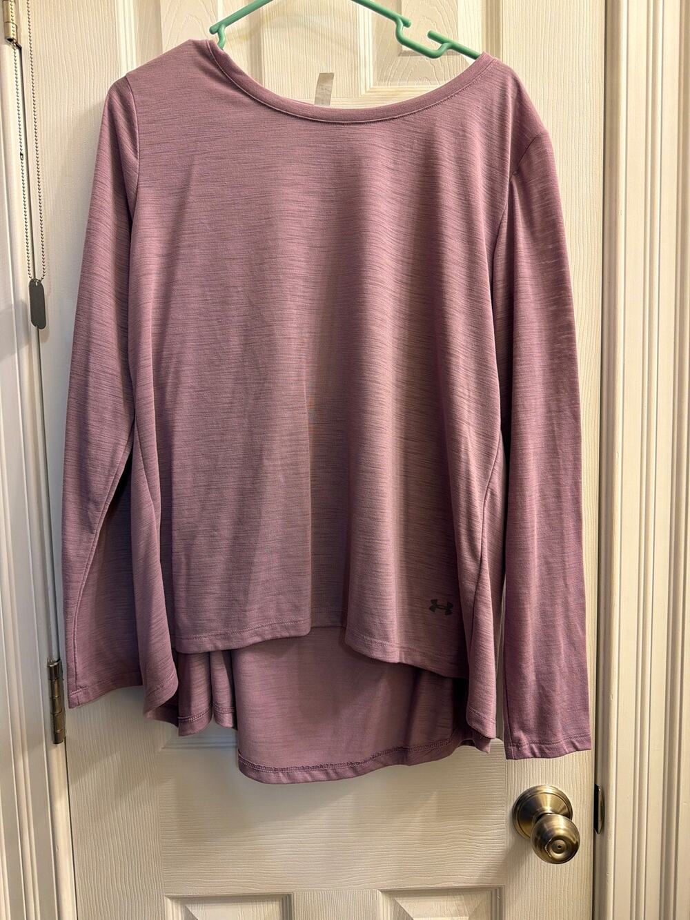 Women’s Large Heatgear Under Armour work out top